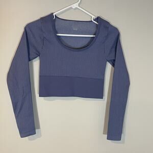 Aerie Offline Sidewalk Seamless Long Sleeve‎ Cropped Blue Top Crewneck Small
